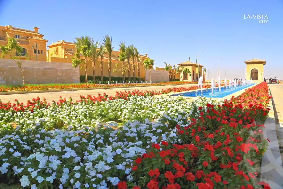 https://aqarmap.com.eg/ar/listing/7323708-for-sale-cairo-new-administrative-capital-r4-la-vista-city
