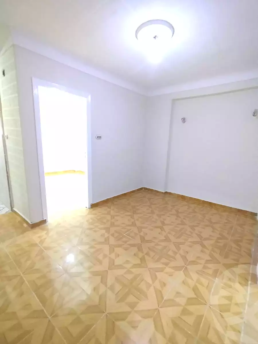 https://aqarmap.com.eg/en/listing/7323906-for-sale-alexandria-lsywf-el-falki