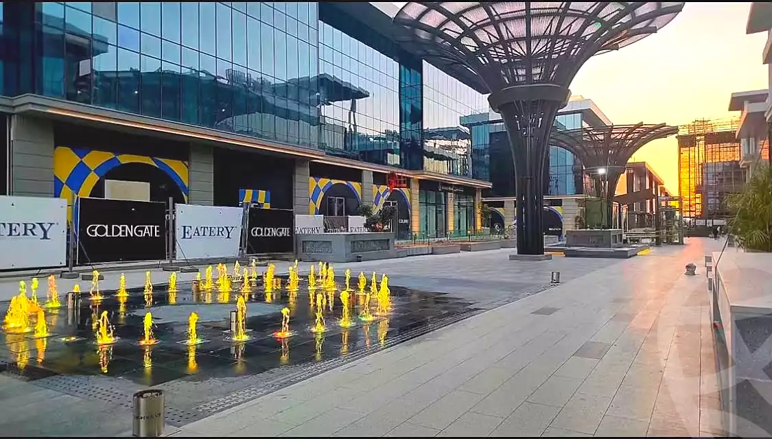 https://aqarmap.com.eg/en/listing/7323983-for-sale-cairo-new-cairo-compounds-golden-gate-redcon
