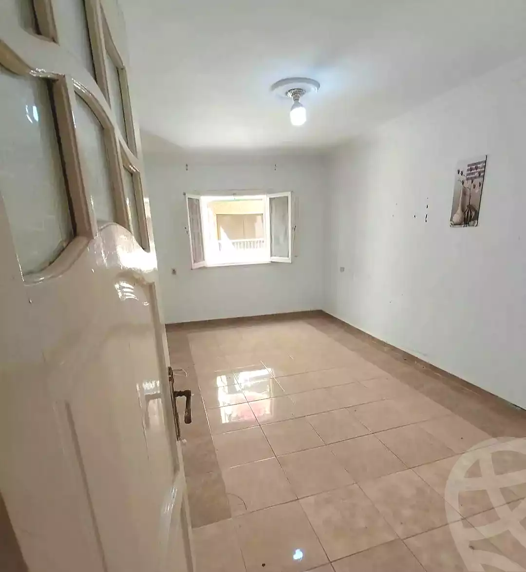 https://aqarmap.com.eg/ar/listing/7324112-for-rent-alexandria-el-asafra-l-sfr-bhry