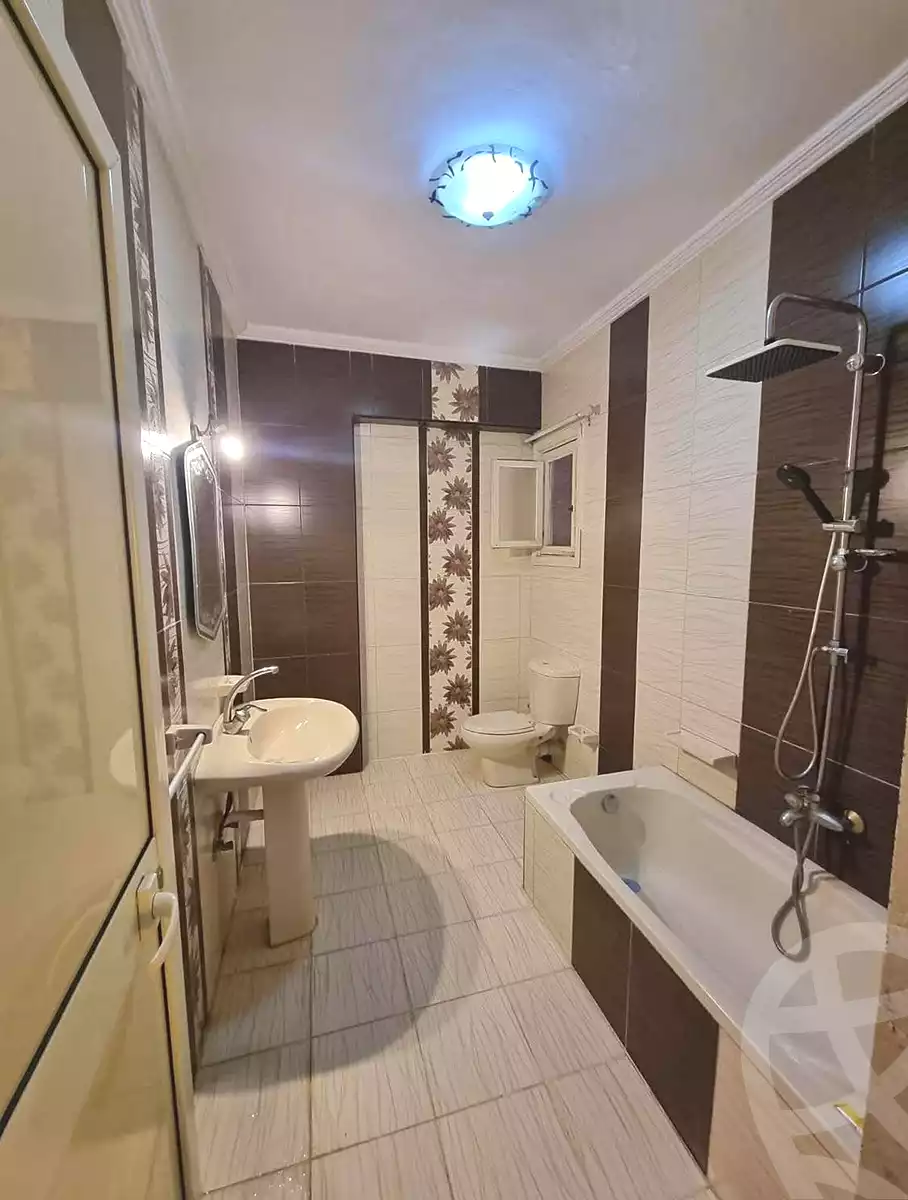 https://aqarmap.com.eg/ar/listing/7324239-for-sale-alexandria-bolekly