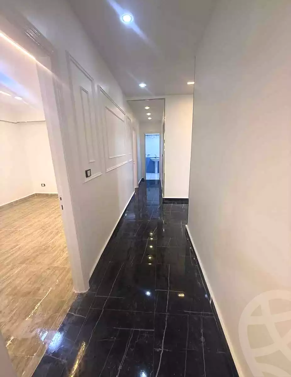 https://aqarmap.com.eg/ar/listing/7325102-for-sale-alexandria-sydy-bshr-sydy-bshr-bhry