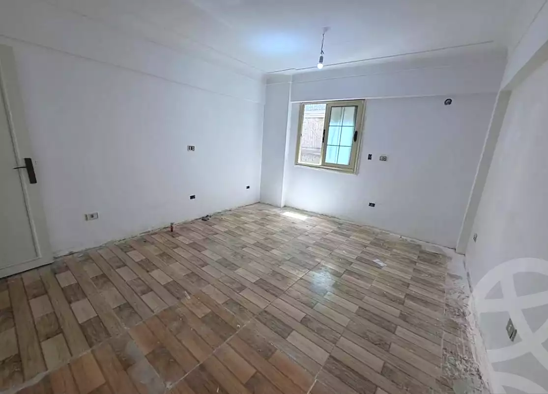 https://aqarmap.com.eg/ar/listing/7325147-for-sale-alexandria-lauran