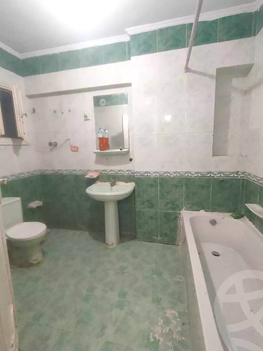 https://aqarmap.com.eg/en/listing/7326510-for-rent-alexandria-miami-shr-jml-bd-lnsr