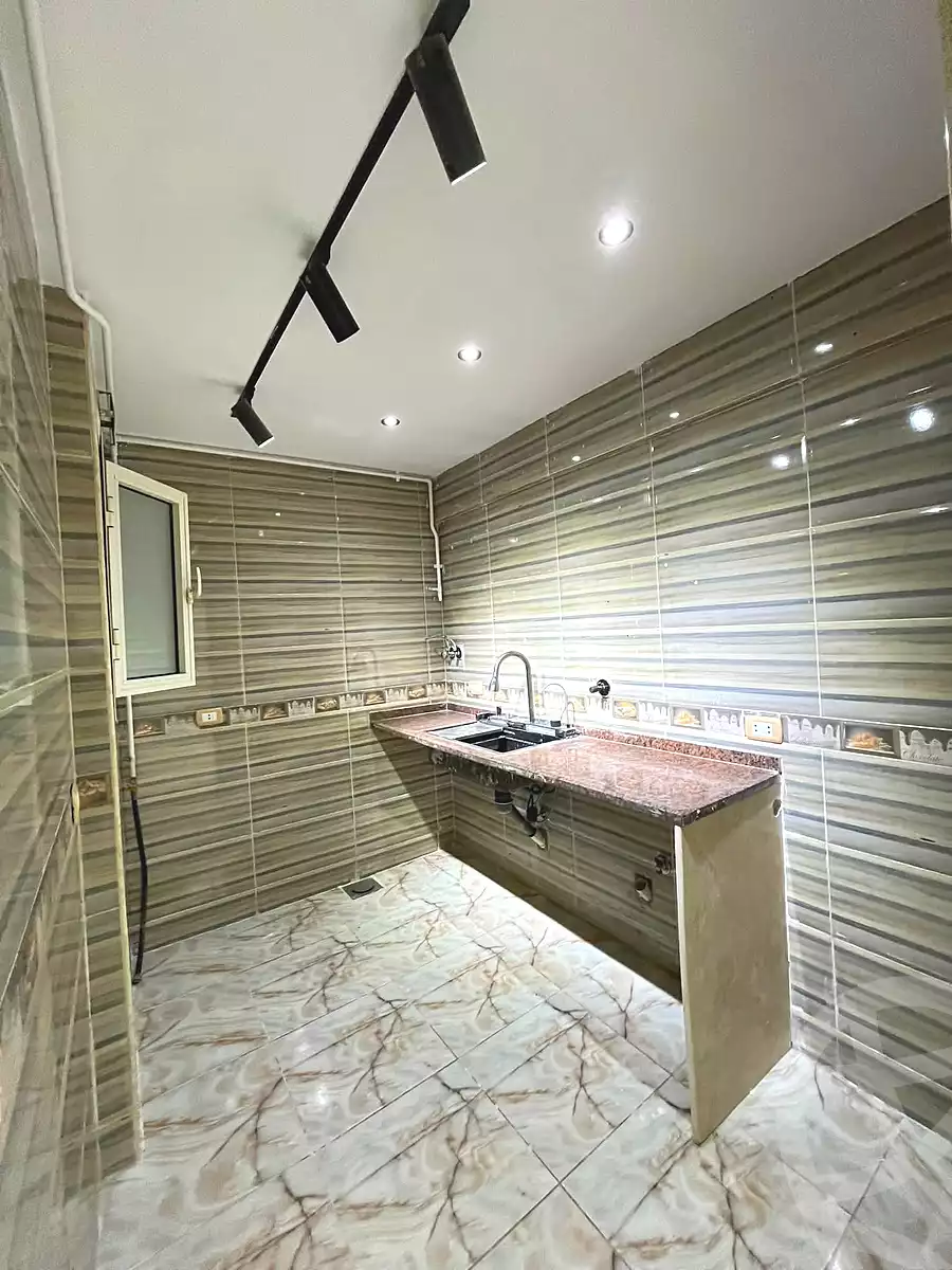 https://aqarmap.com.eg/ar/listing/7327070-for-sale-alexandria-al-agamy-lbytsh-bianchiii