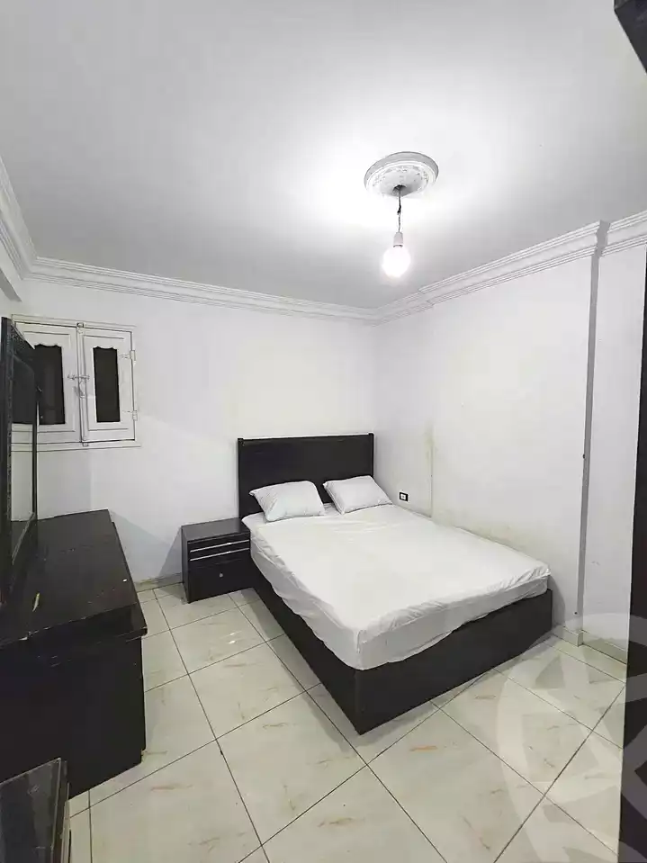 https://aqarmap.com.eg/ar/listing/7327256-for-rent-cairo-ain-shams-yn-shms-lgrby