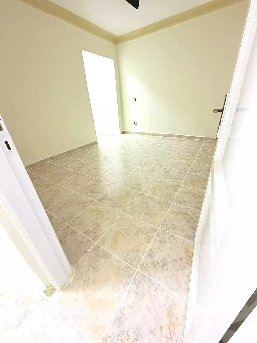 https://aqarmap.com.eg/en/listing/7328048-for-sale-alexandria-al-agamy-shataa-el-nakheel