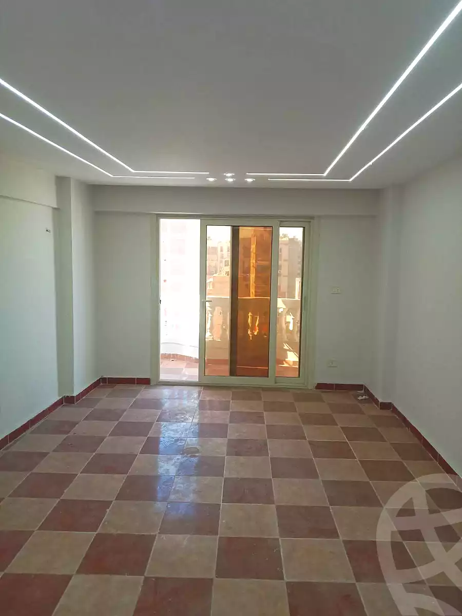 https://aqarmap.com.eg/ar/listing/7328433-for-sale-alexandria-el-asafra-shr-45