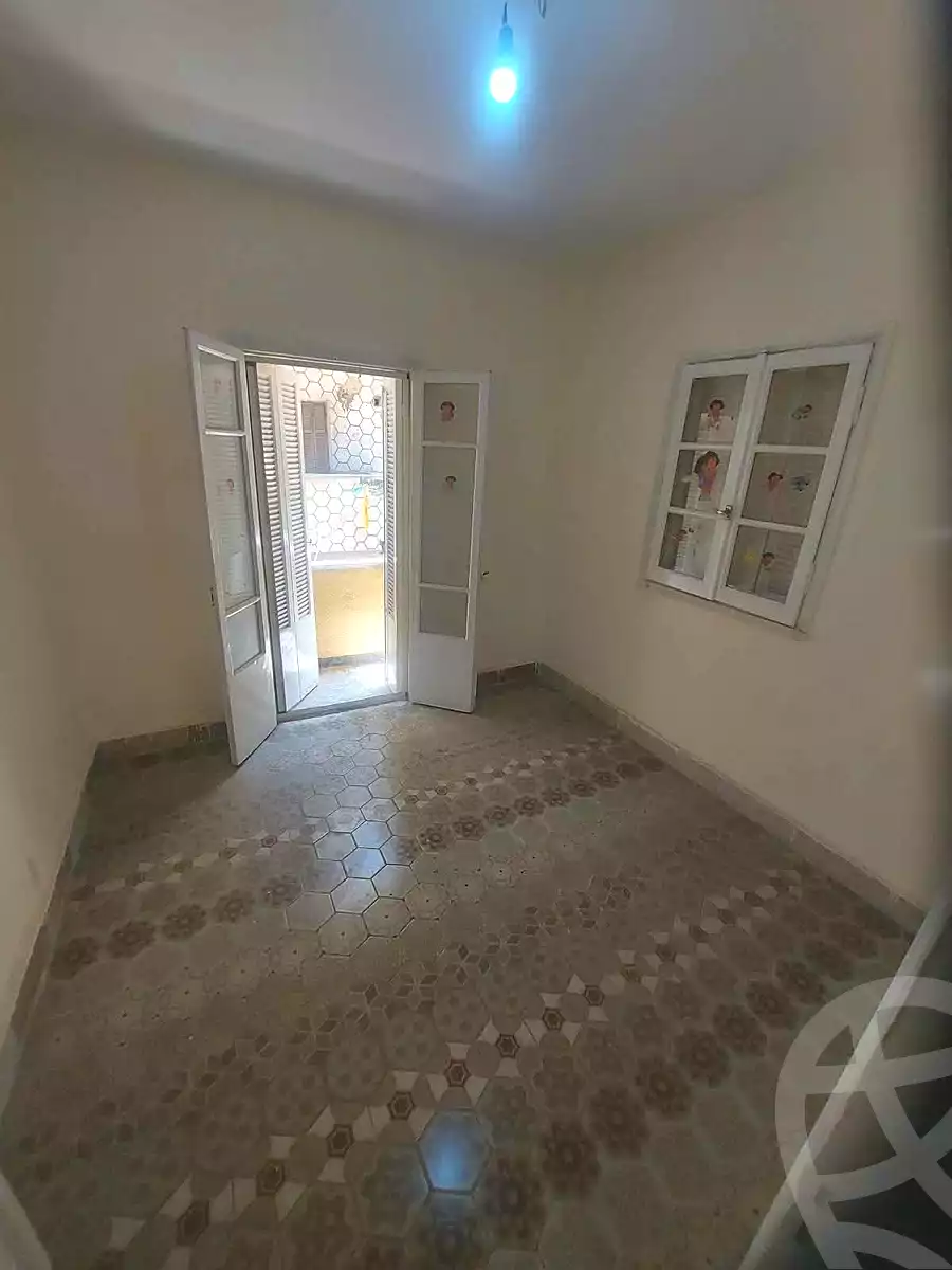 https://aqarmap.com.eg/en/listing/7328860-for-sale-cairo-helwan-helwan-el-sharkeya-ismael-kamel-st