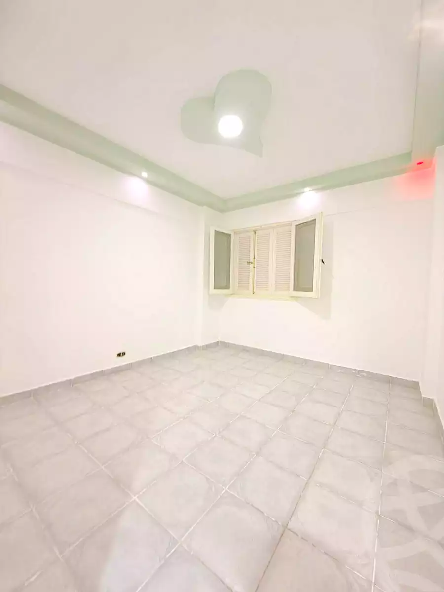https://aqarmap.com.eg/ar/listing/7329293-for-sale-alexandria-al-agamy-shataa-el-nakheel
