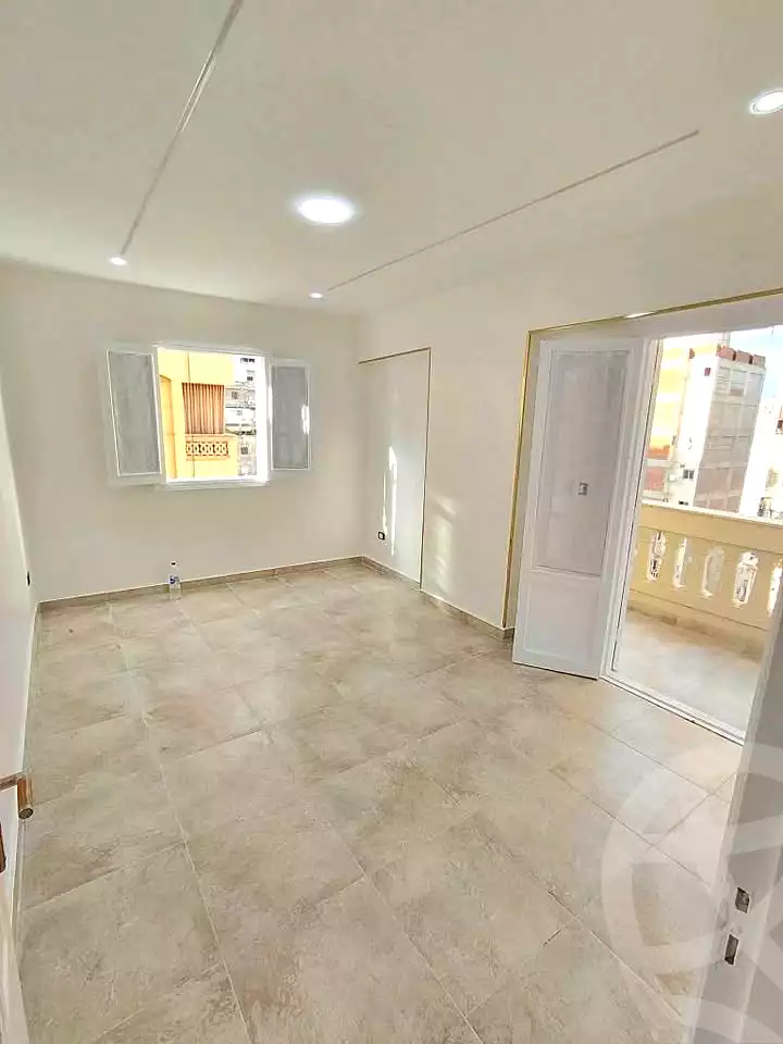 https://aqarmap.com.eg/ar/listing/7329326-for-sale-alexandria-sydy-bshr-sydy-bshr-bhry-gamal-abd-el-nasir-st