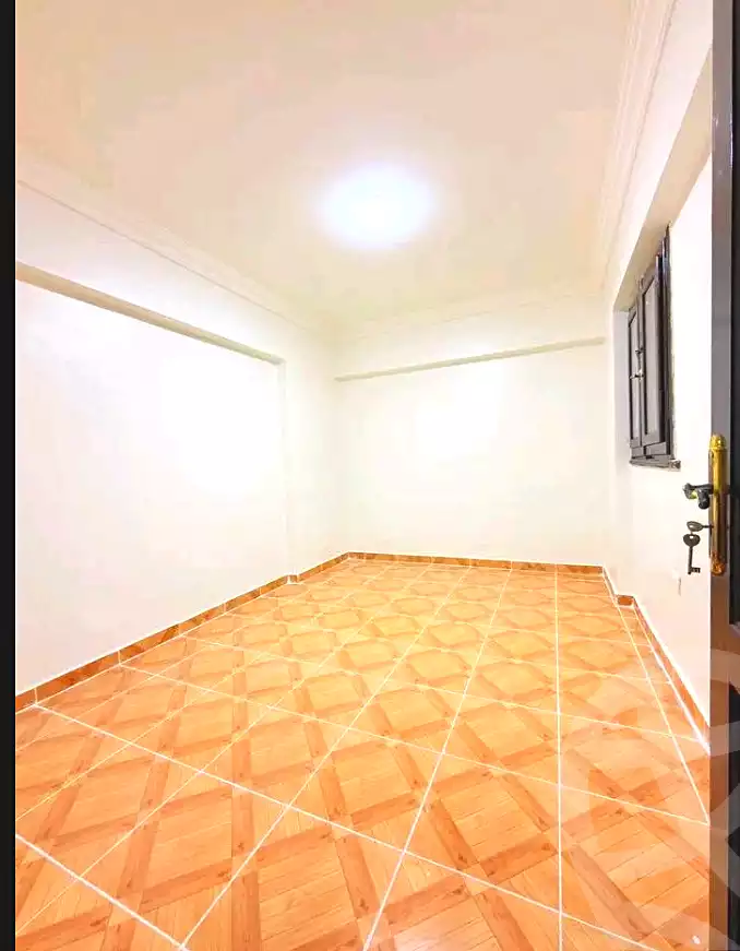 https://aqarmap.com.eg/ar/listing/7329661-for-sale-alexandria-al-agamy-shataa-el-nakheel