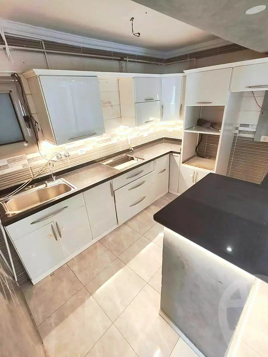 https://aqarmap.com.eg/ar/listing/7329839-for-sale-alexandria-sydy-bshr-sydy-bshr-bhry-shr-mhmwd-l-yswy