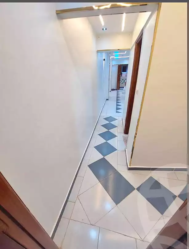 https://aqarmap.com.eg/ar/listing/7329877-for-sale-alexandria-sydy-bshr-sydy-bshr-bhry-shr-mhmwd-l-yswy