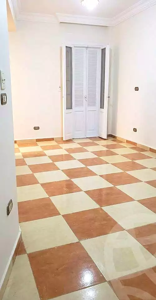 https://aqarmap.com.eg/ar/listing/7329923-for-sale-alexandria-sydy-bshr-sydy-bshr-bhry-ali-hipa-st