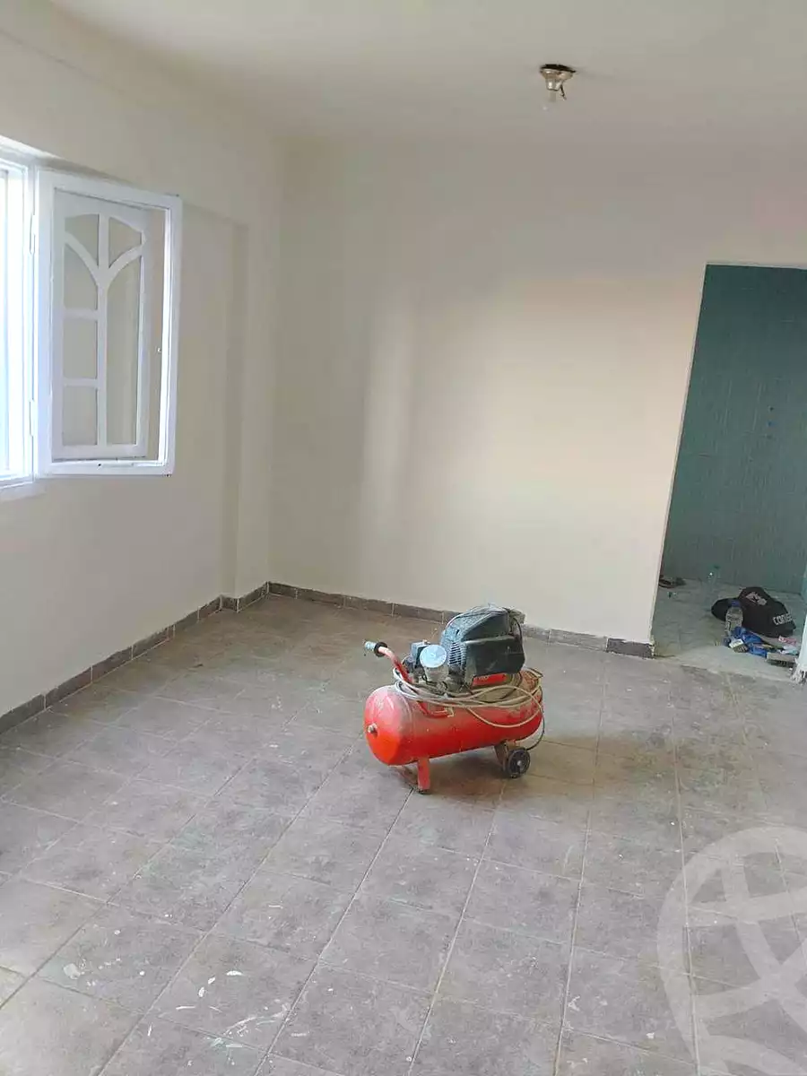 https://aqarmap.com.eg/en/listing/7330284-for-sale-alexandria-al-agamy-el-hanouvel-radwan-st