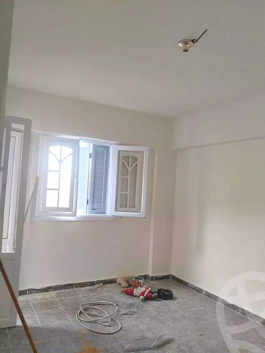 https://aqarmap.com.eg/en/listing/7330284-for-sale-alexandria-al-agamy-el-hanouvel-radwan-st