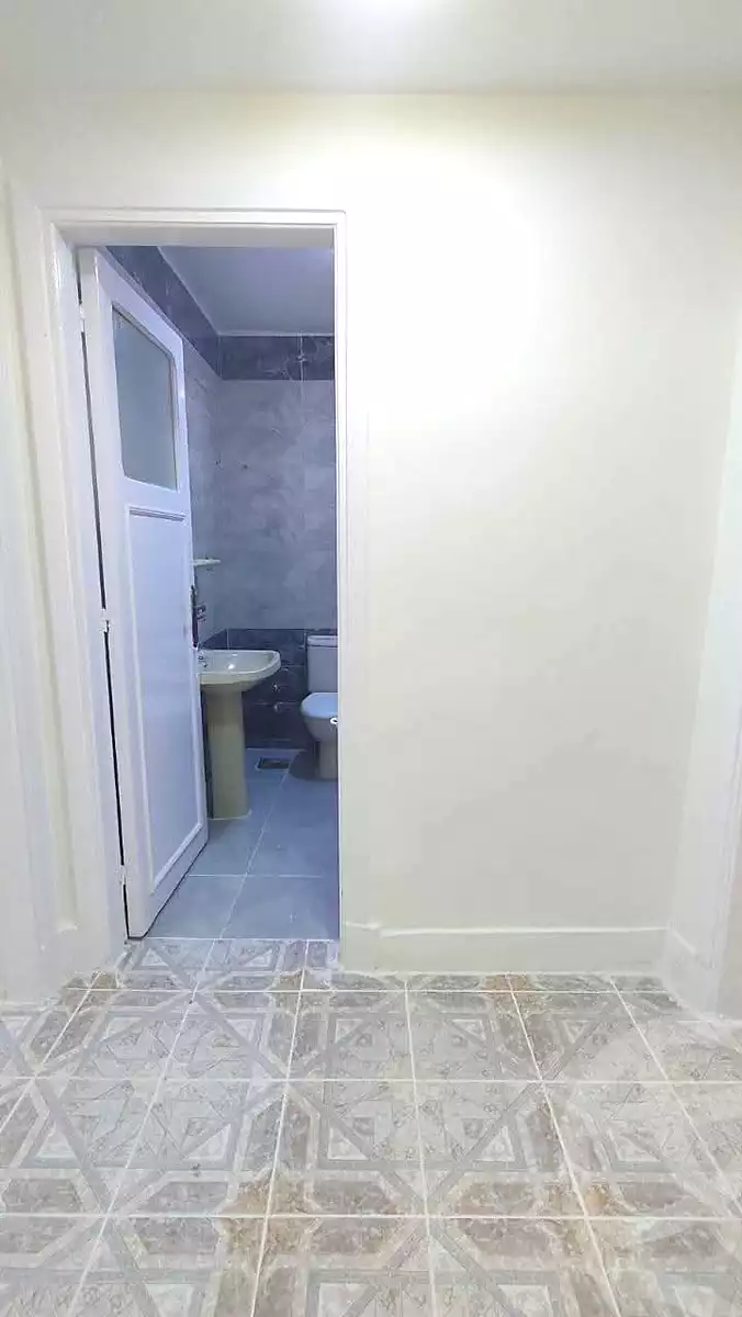 https://aqarmap.com.eg/ar/listing/7330771-for-sale-alexandria-al-agamy-shataa-el-nakheel