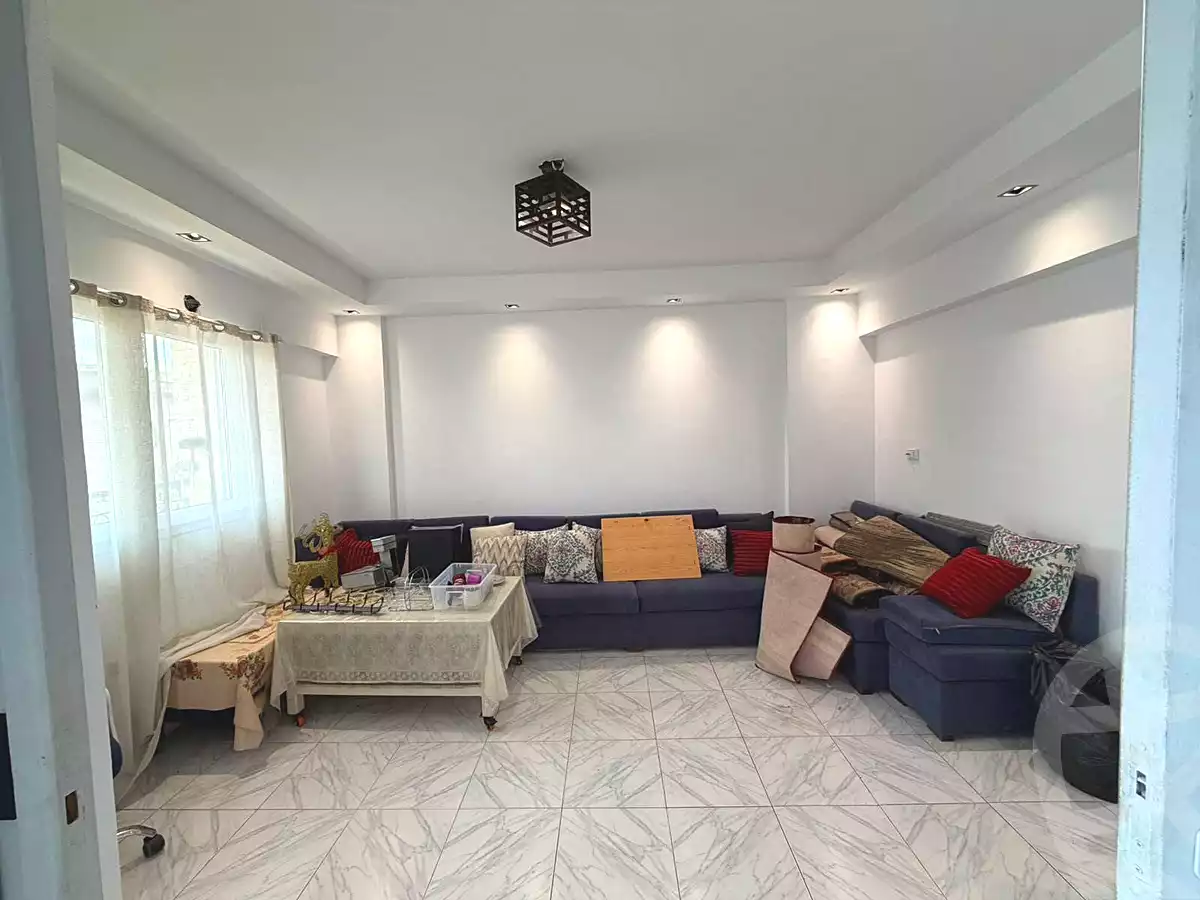 https://aqarmap.com.eg/ar/listing/7330821-for-sale-cairo-helwan-mohamed-sayed-ahmed-st