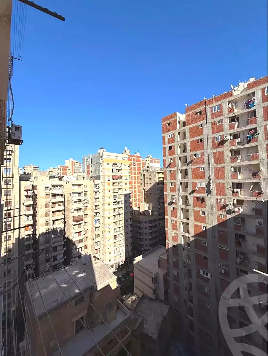 https://aqarmap.com.eg/ar/listing/7331148-for-sale-alexandria-sydy-bshr-sydy-bshr-bhry-gamal-abd-el-nasir-st