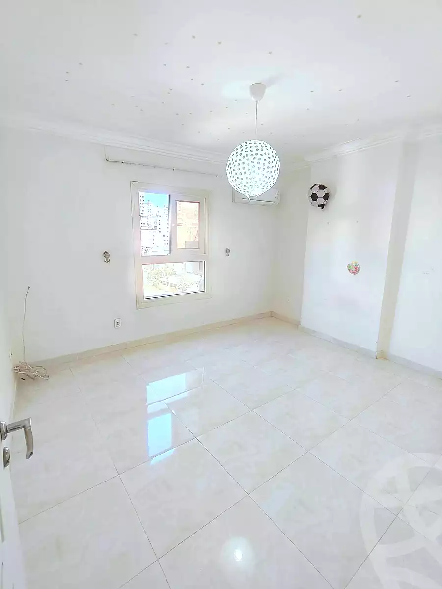 https://aqarmap.com.eg/en/listing/7331290-for-sale-alexandria-sydy-bshr-sydy-bshr-bhry-shr-mhmwd-l-yswy