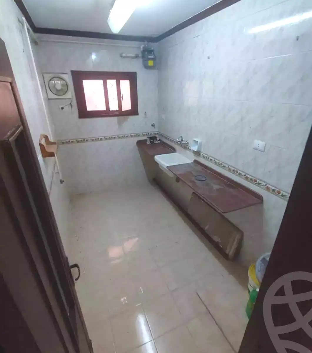 https://aqarmap.com.eg/en/listing/7331461-for-rent-alexandria-miami-shr-jml-bd-lnsr