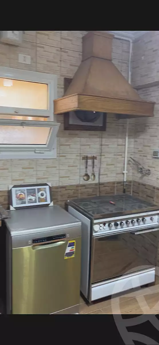 https://aqarmap.com.eg/ar/listing/7331582-for-rent-cairo-new-cairo-lrhb-city-phase-2-amr-ibn-el-aas-st
