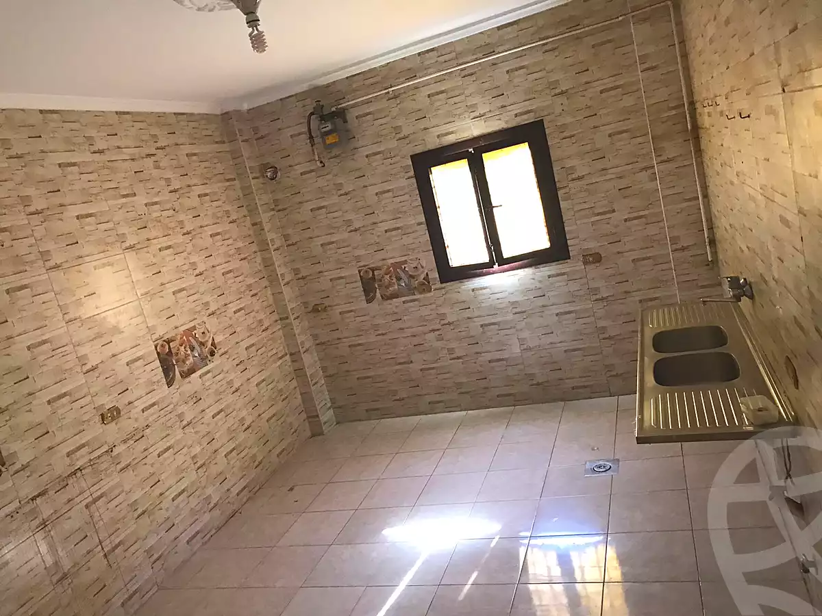 https://aqarmap.com.eg/ar/listing/7331632-for-sale-cairo-new-cairo-el-ahyaa-third-neighborhood-street-1