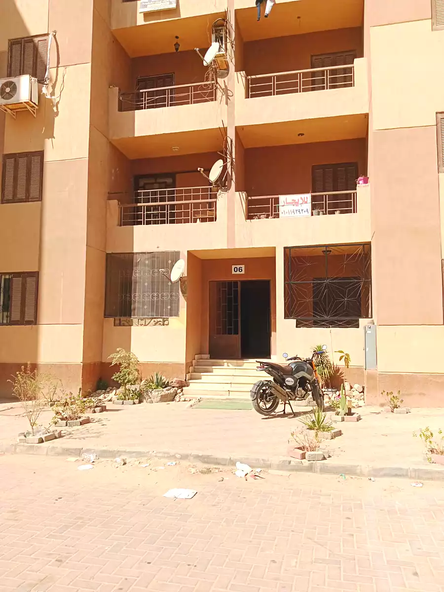 https://aqarmap.com.eg/ar/listing/7331834-for-rent-cairo-6th-of-october-ganob-el-ahyaaa-mrt-lmhndsyn