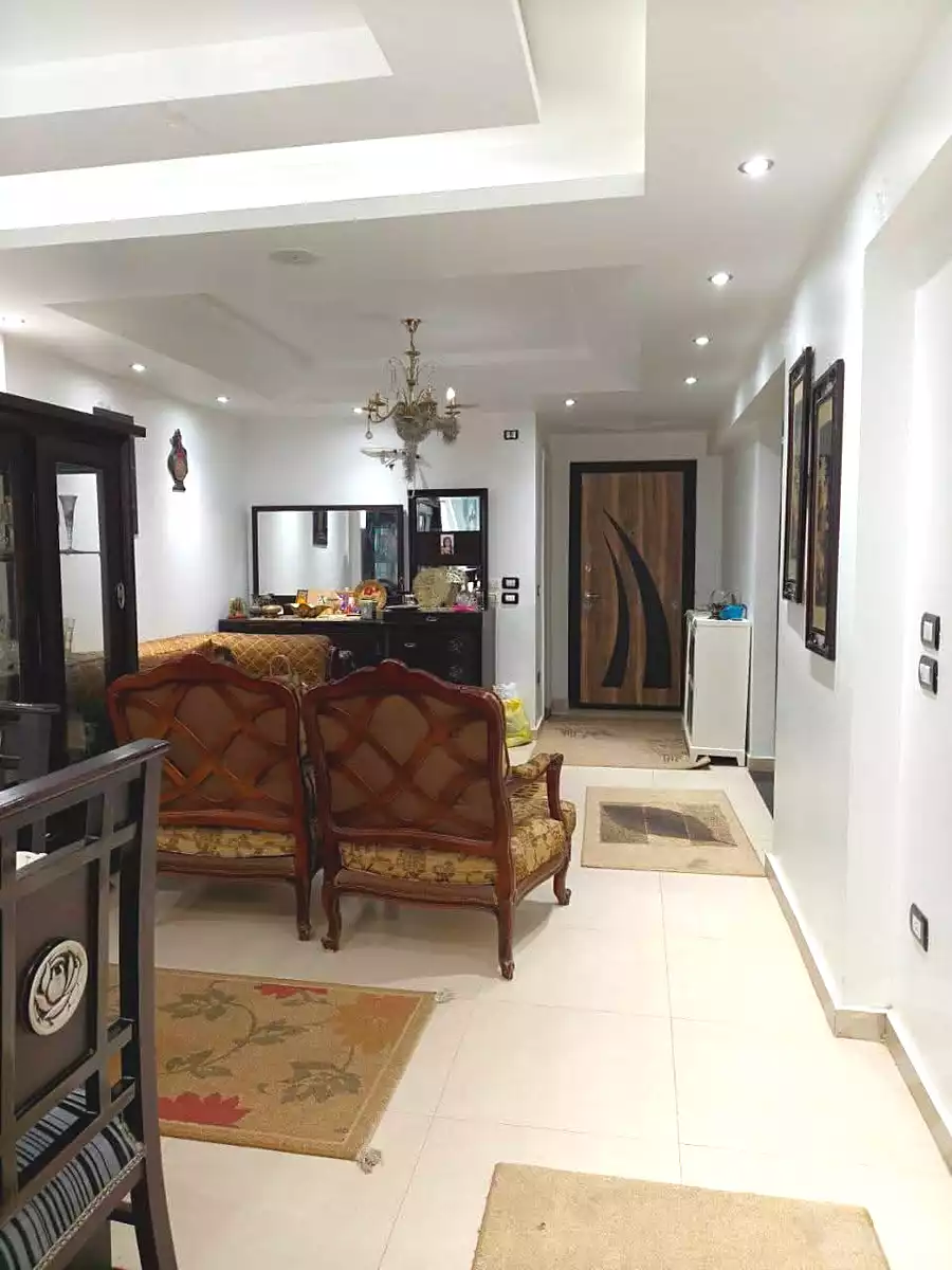 https://aqarmap.com.eg/ar/listing/7332267-for-sale-cairo-helwan-helwan-el-sharkeya-khesro-basha-st