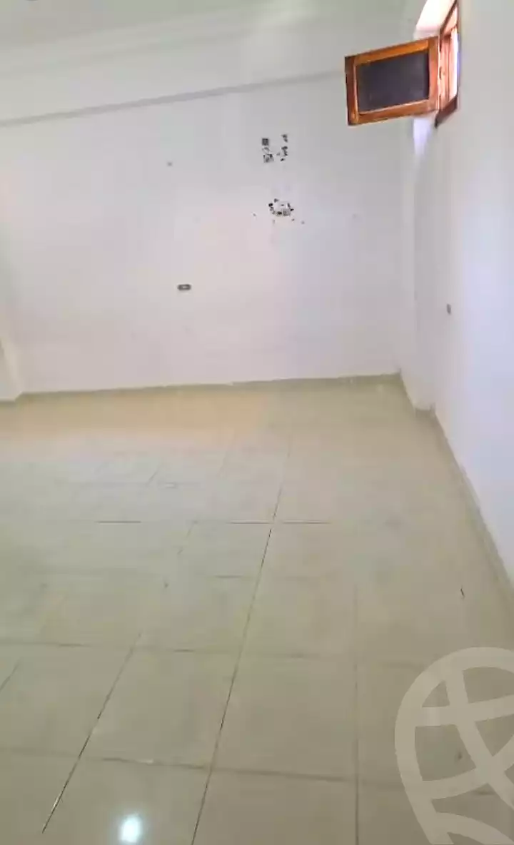 https://aqarmap.com.eg/ar/listing/7332478-for-sale-alexandria-new-miami-eskot