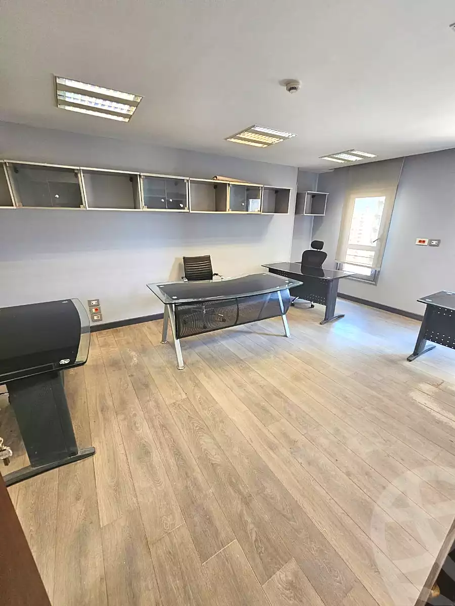 https://aqarmap.com.eg/ar/listing/7332509-for-rent-cairo-el-maadi-kornish-el-maadi-brj-thmn
