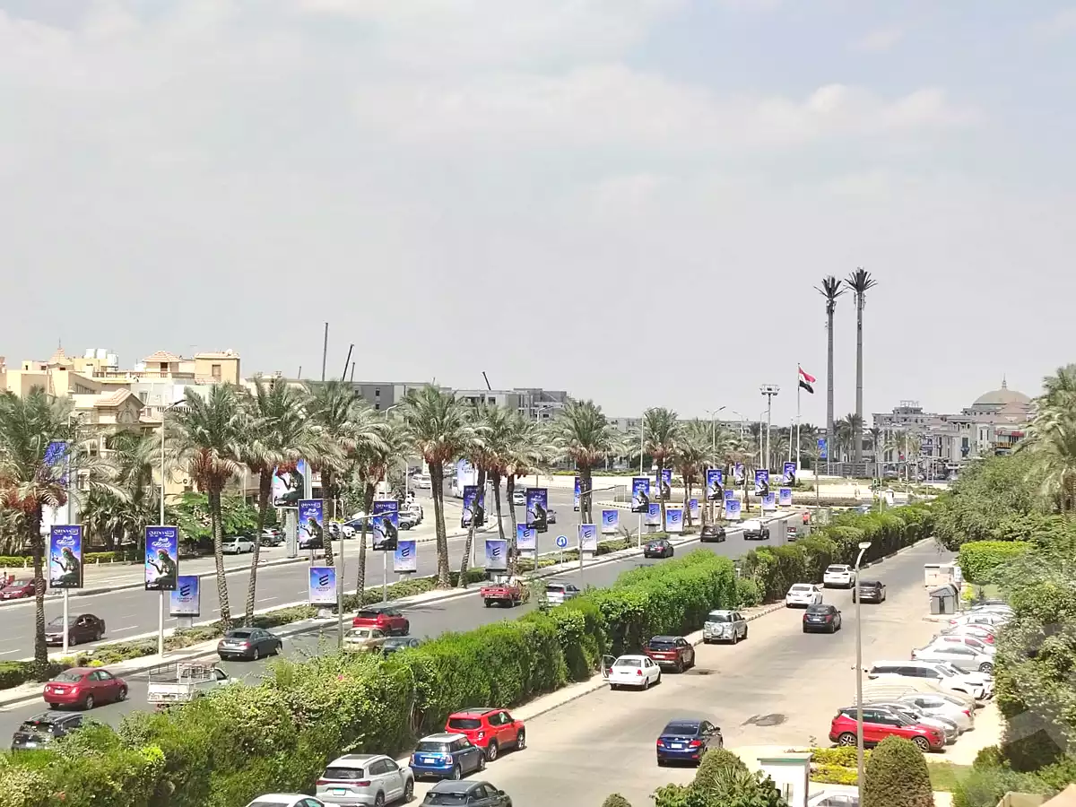 https://aqarmap.com.eg/ar/listing/7332551-for-sale-cairo-new-cairo-lrhb-city-phase-1-ahmed-rami-st