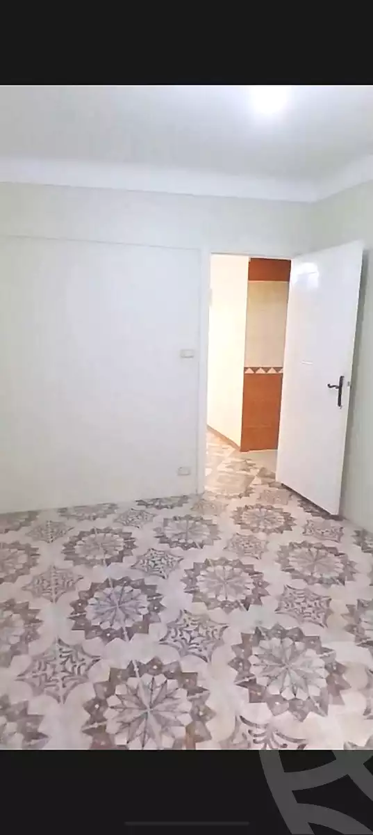 https://aqarmap.com.eg/ar/listing/7332590-for-sale-alexandria-mntq-fr-y-blskndry-el-awayed