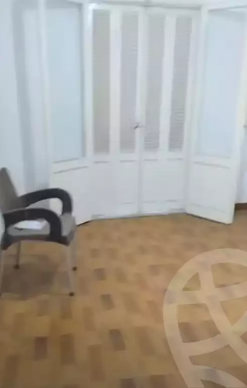 https://aqarmap.com.eg/ar/listing/7332627-for-rent-alexandria-tharwat