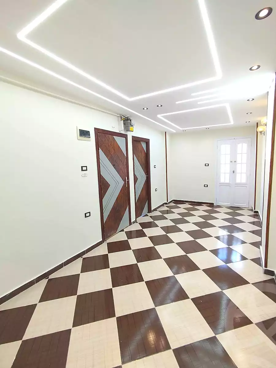 https://aqarmap.com.eg/en/listing/7332906-for-sale-alexandria-lsywf-el-falki