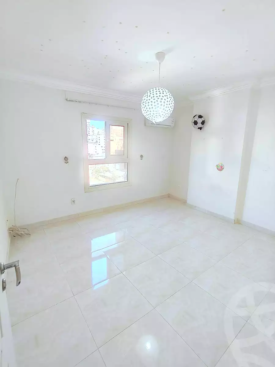 https://aqarmap.com.eg/ar/listing/7332907-for-sale-alexandria-sydy-bshr-sydy-bshr-bhry-shr-mhmwd-l-yswy