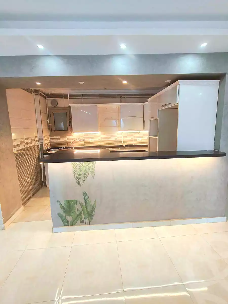 https://aqarmap.com.eg/ar/listing/7332943-for-sale-alexandria-sydy-bshr-sydy-bshr-bhry-shr-mhmwd-l-yswy