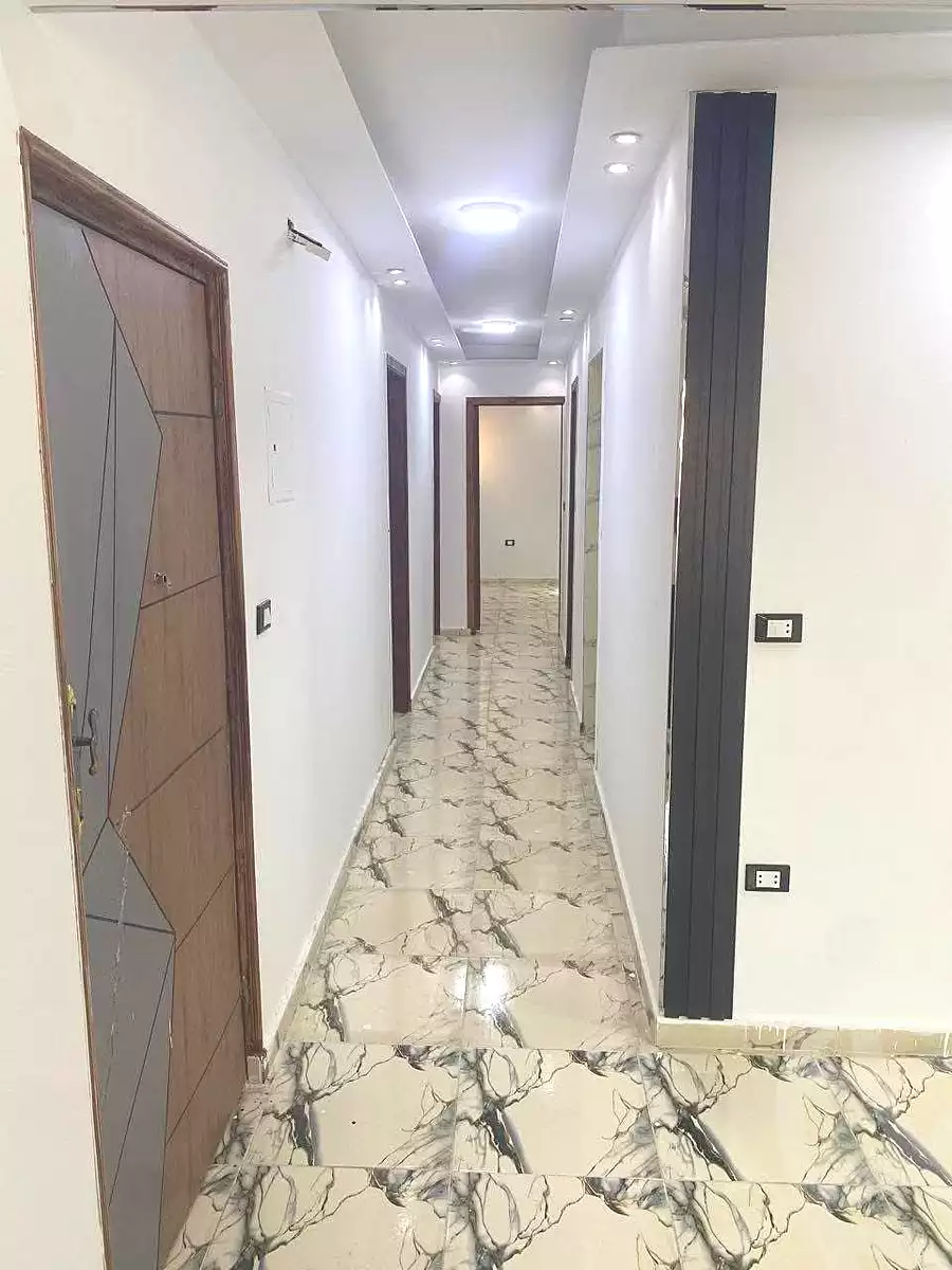 https://aqarmap.com.eg/en/listing/7332988-for-sale-cairo-ain-shams-jsr-lswys