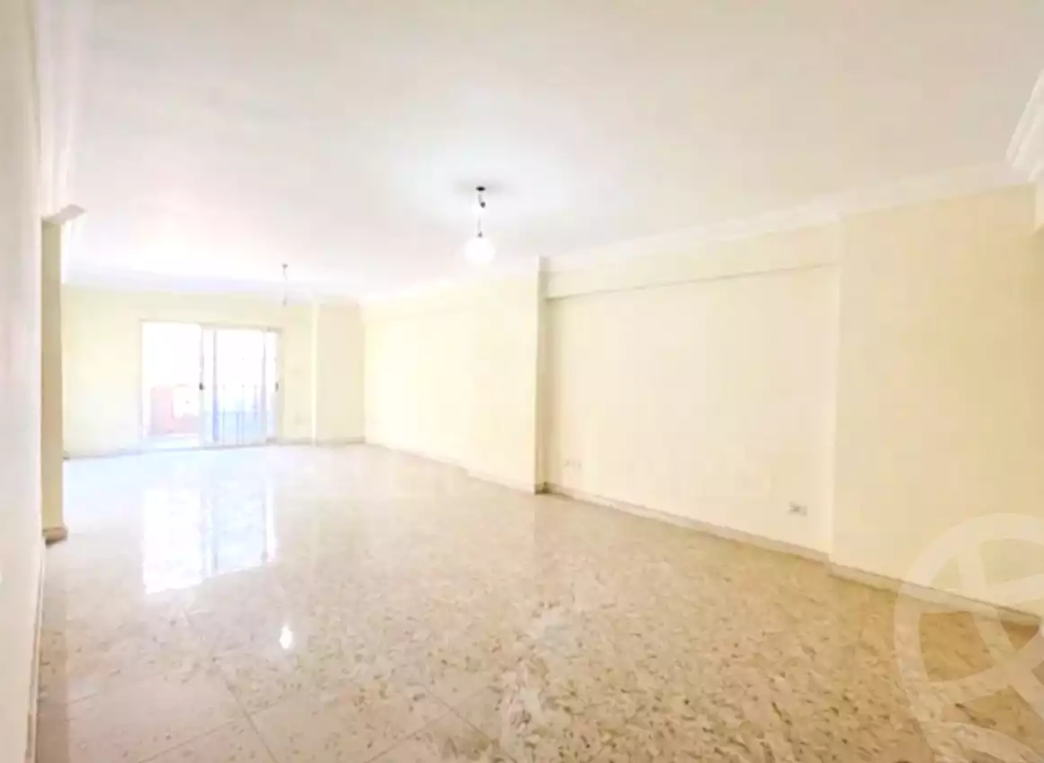 https://aqarmap.com.eg/ar/listing/7333051-for-sale-alexandria-sydy-bshr-sydy-bshr-bhry-abd-el-salam-aref-st