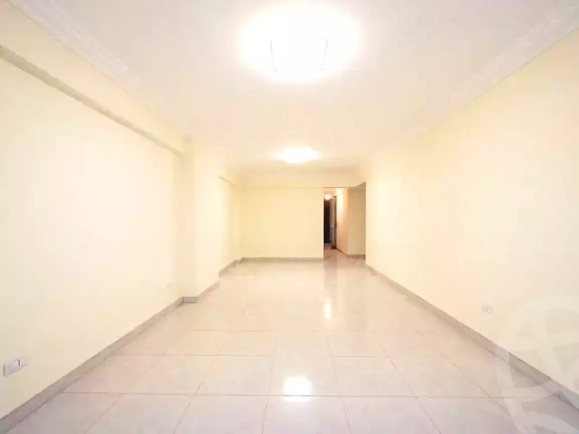 https://aqarmap.com.eg/ar/listing/7333051-for-sale-alexandria-sydy-bshr-sydy-bshr-bhry-abd-el-salam-aref-st