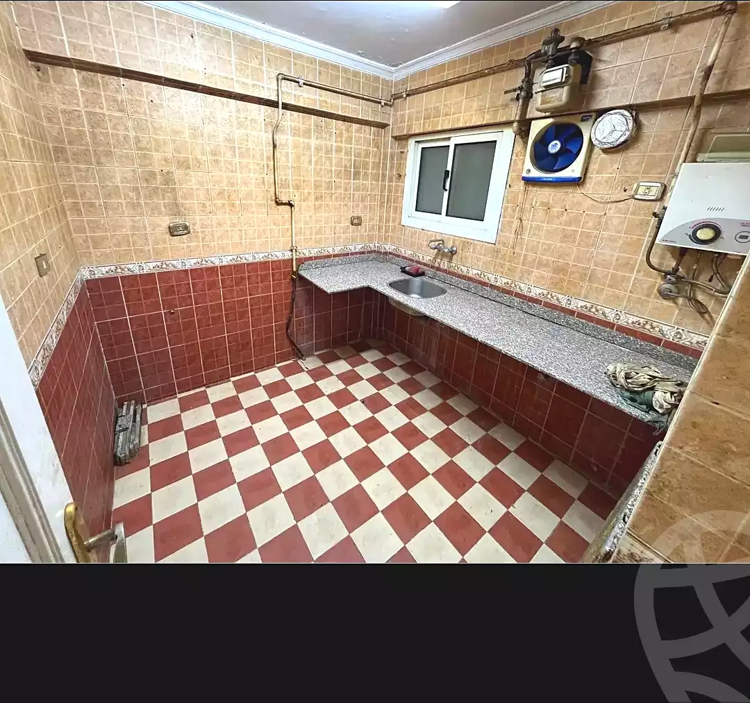 https://aqarmap.com.eg/en/listing/7330926-for-sale-alexandria-moharram-bey-el-rasafa-st
