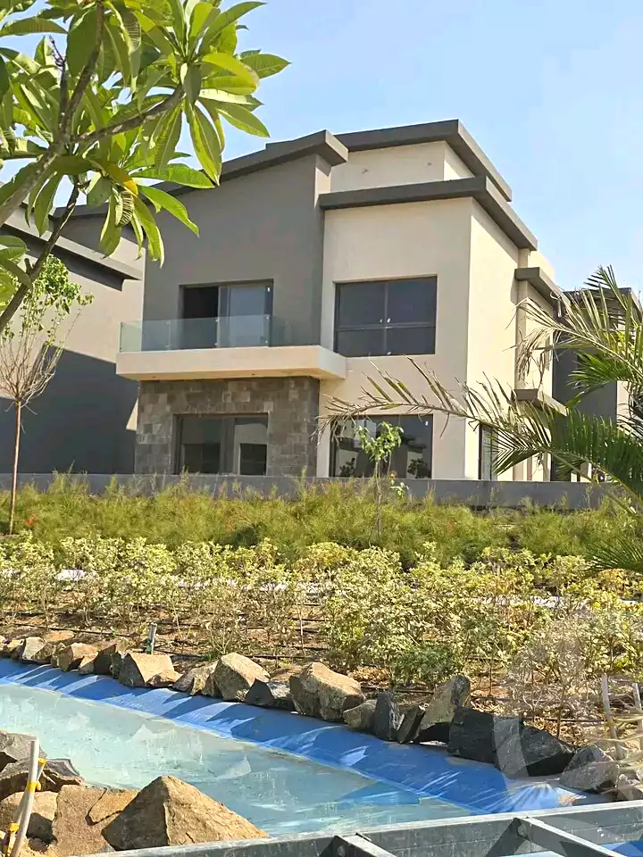 https://aqarmap.com.eg/ar/listing/7333416-for-sale-cairo-new-cairo-compounds-kmbwnd-kryk-twn-il-cazar