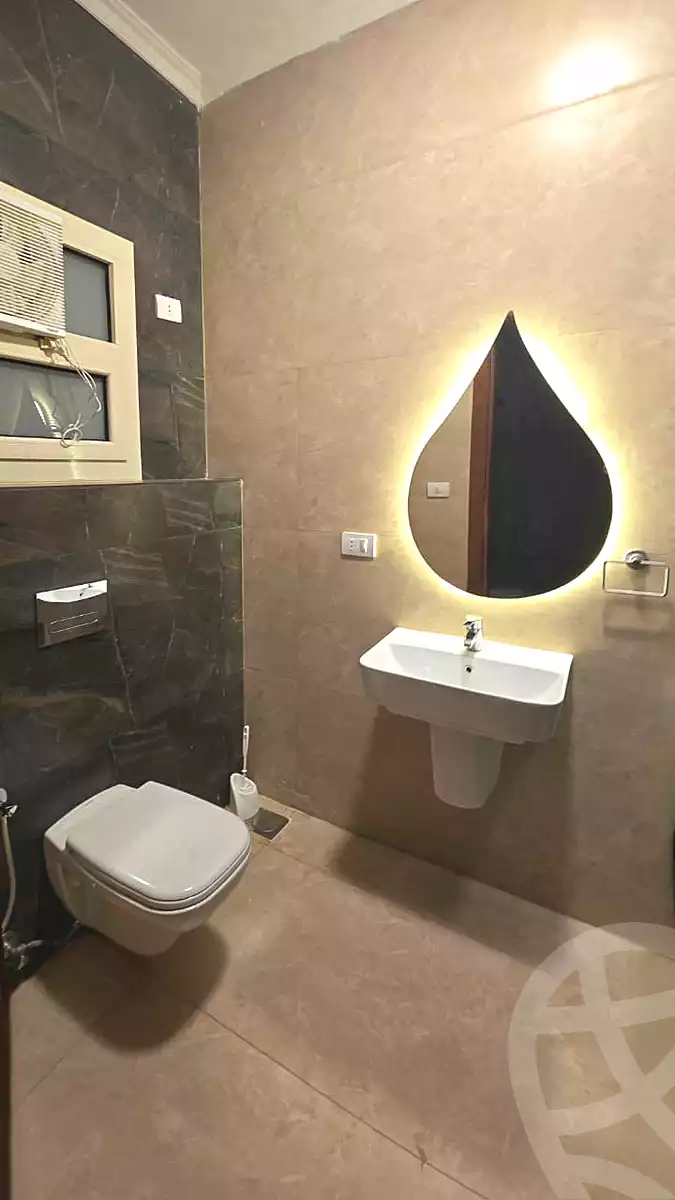 https://aqarmap.com.eg/en/listing/7333557-for-sale-cairo-el-sheikh-zayed-city-el-hay-elsabeaa-lhy-lsb