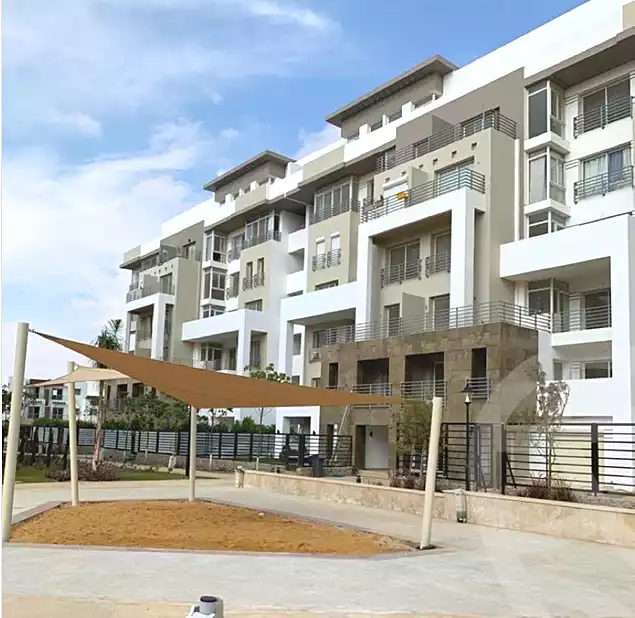 https://aqarmap.com.eg/en/listing/7333724-for-sale-cairo-new-cairo-compounds-hyde-park-cluster-1-hyde-park