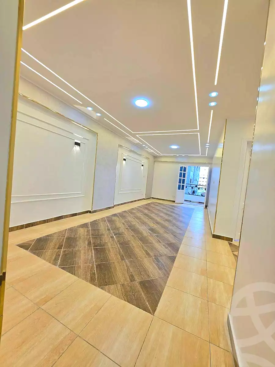 https://aqarmap.com.eg/ar/listing/7334005-for-sale-alexandria-sydy-bshr-sydy-bshr-bhry
