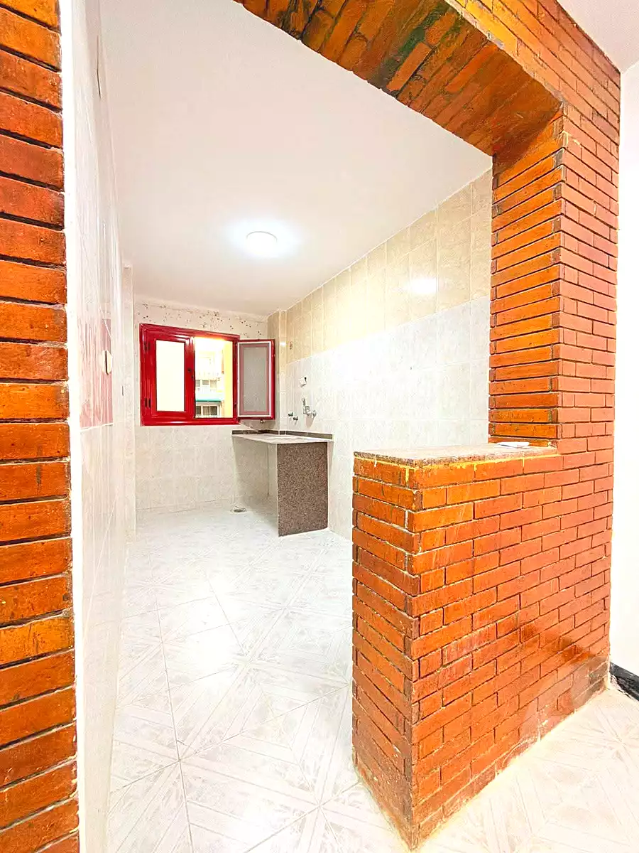 https://aqarmap.com.eg/ar/listing/7334191-for-sale-alexandria-al-agamy-shataa-el-nakheel