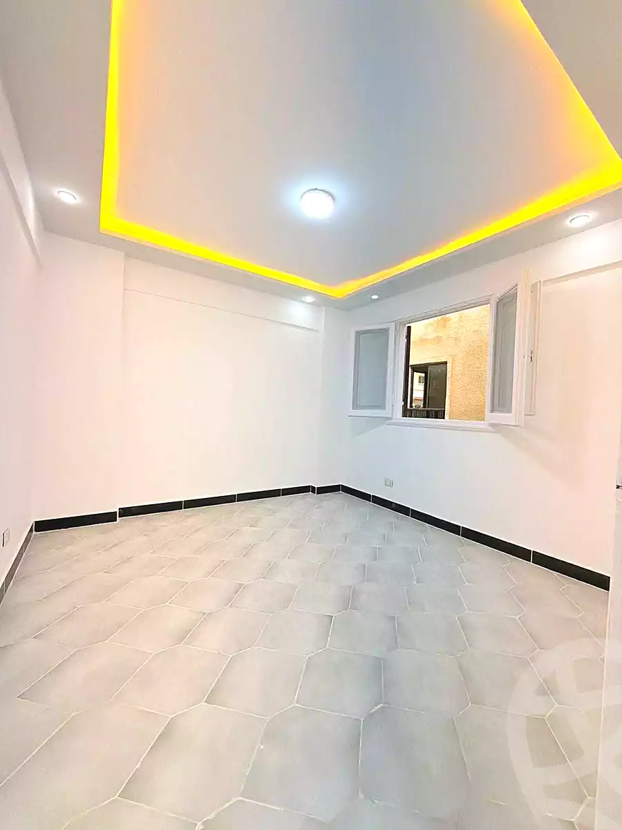 https://aqarmap.com.eg/ar/listing/7334191-for-sale-alexandria-al-agamy-shataa-el-nakheel