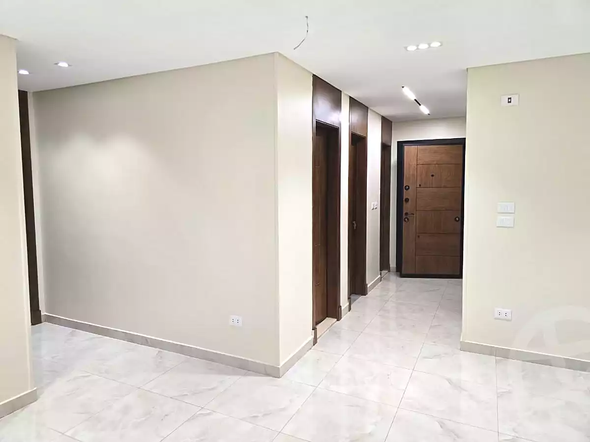 https://aqarmap.com.eg/en/listing/7334321-for-rent-cairo-el-maadi-compounds-rayhanah-plaza