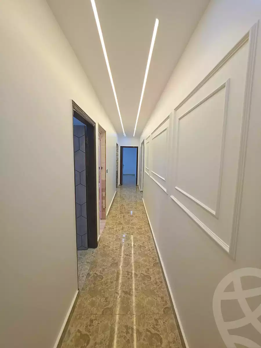 https://aqarmap.com.eg/ar/listing/7334419-for-sale-alexandria-sydy-bshr-sydy-bshr-bhry-shr-khld-bn-lwlyd